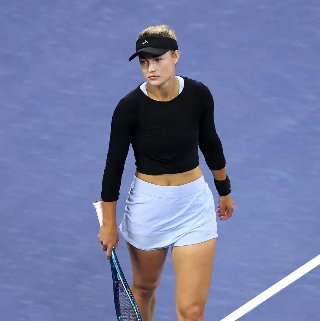 通过积极的 通过积极的